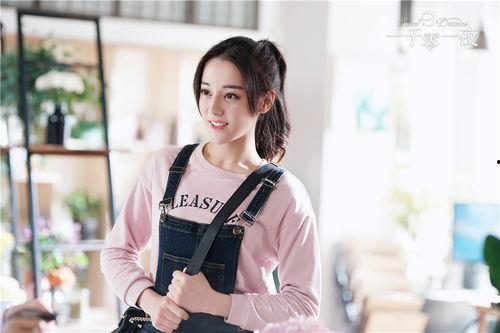 热巴邓伦圈内爆料,揭秘娱乐圈的甜蜜与辛酸